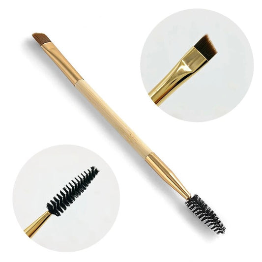 Brauenpinsel und Bürstchen in einem
